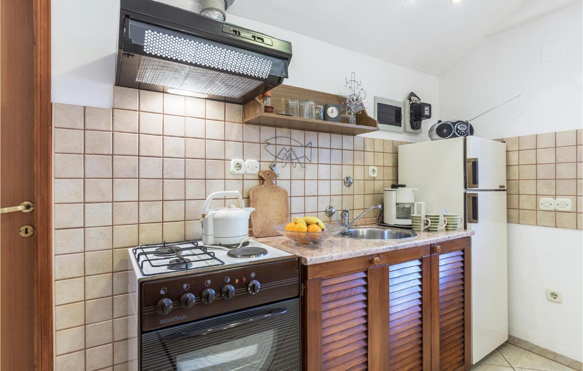 Awesome Studio In Pula With Wifi Екстериор снимка