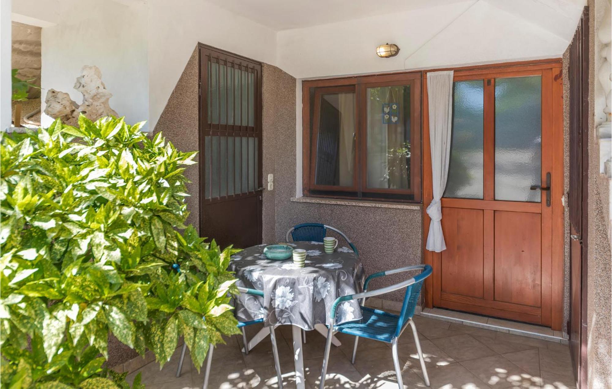 Awesome Studio In Pula With Wifi Екстериор снимка